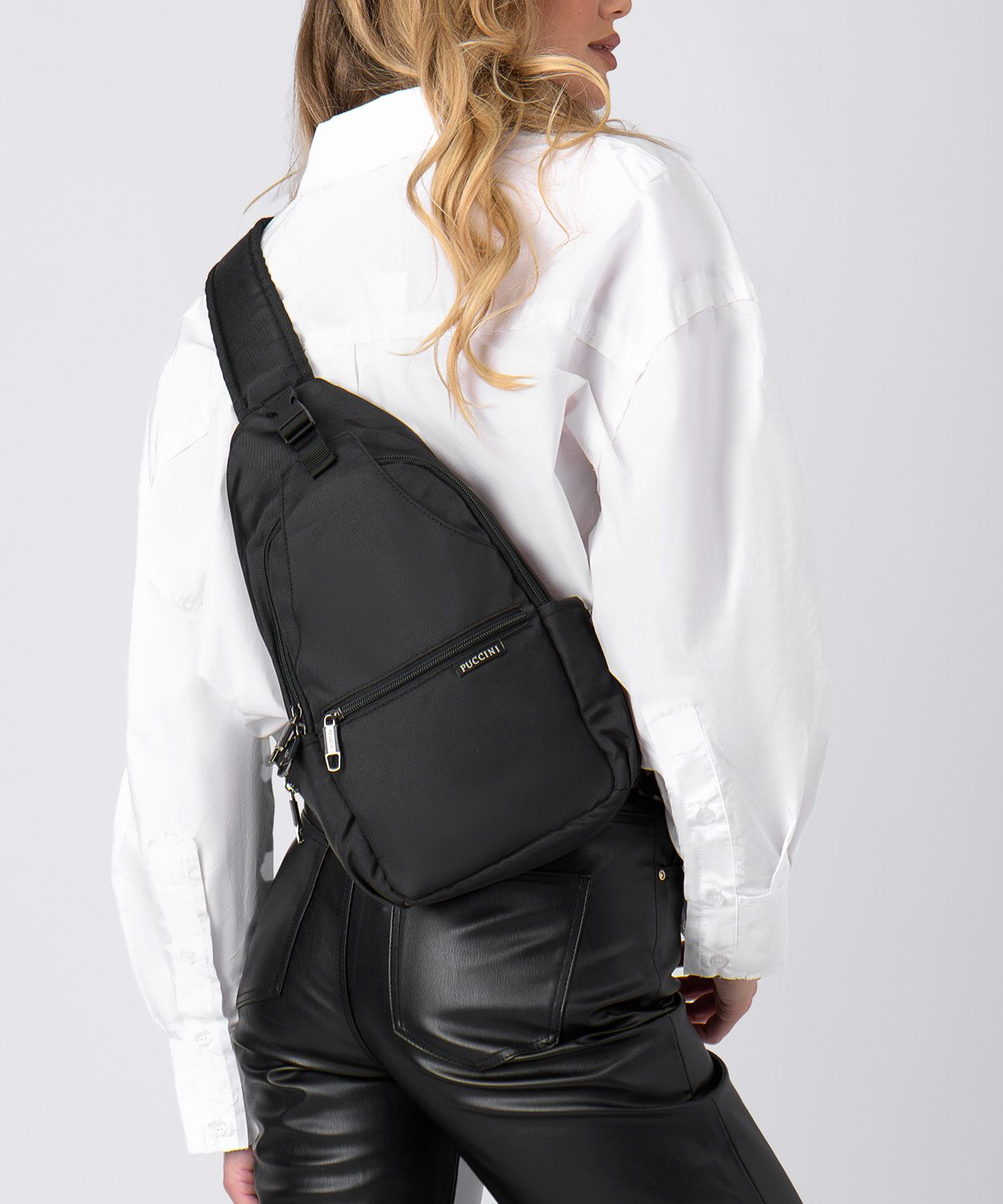 Taška Sling Bag s jedným popruhom